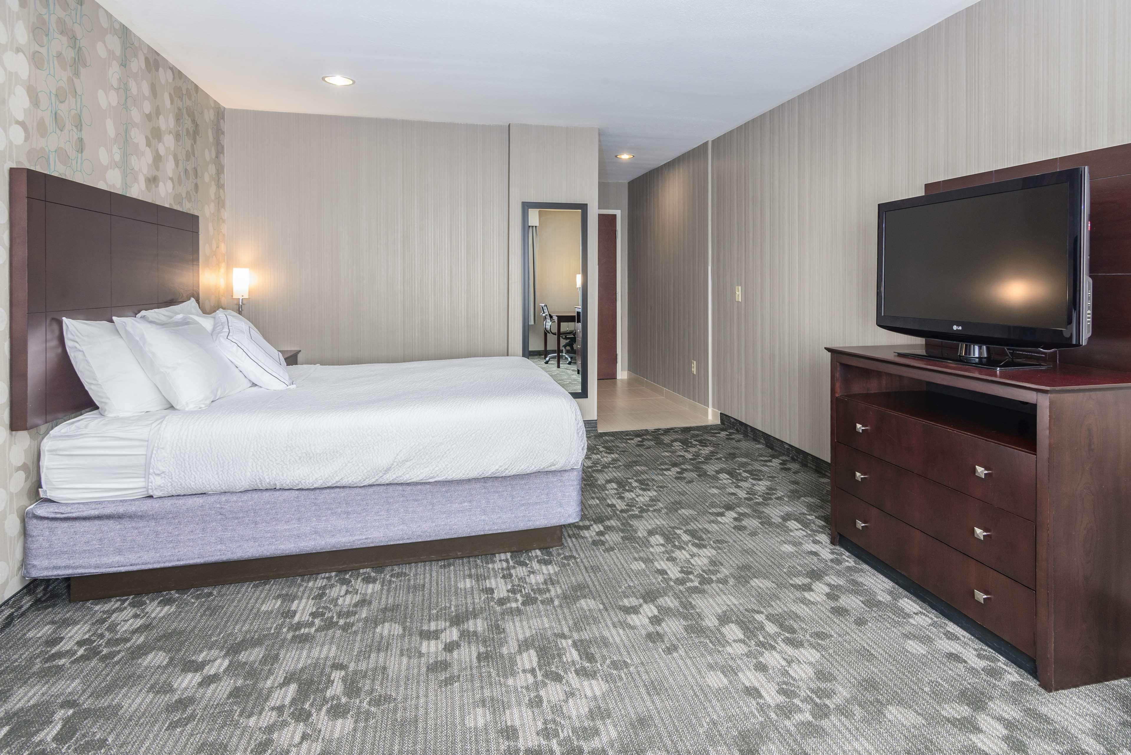 Best Western Concord Inn And Suites Exterior photo