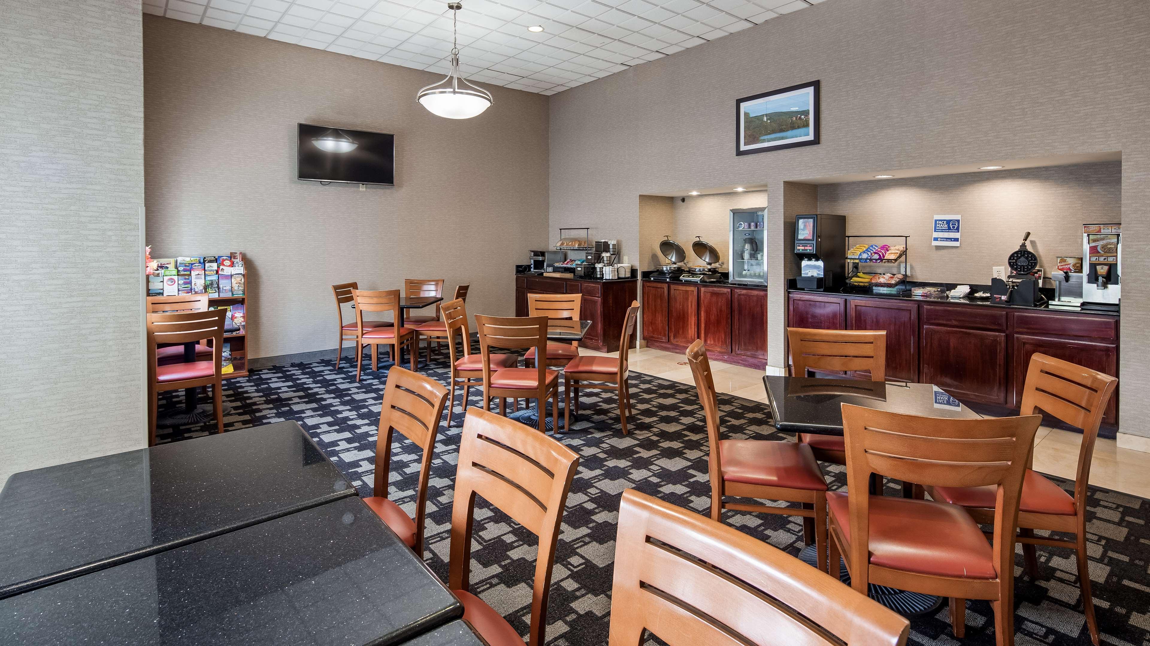 Best Western Concord Inn And Suites Exterior photo